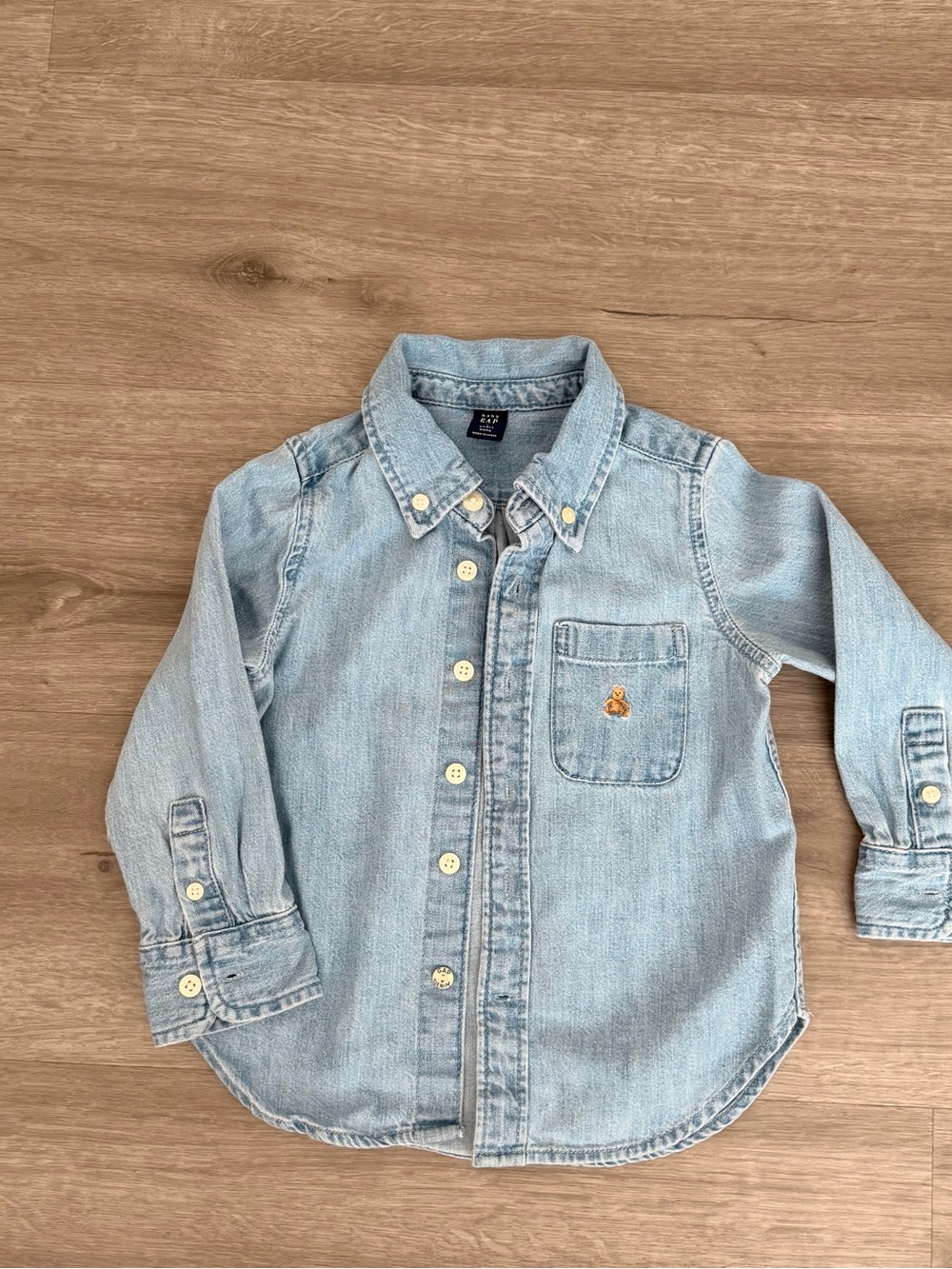 GAP Light Blue Denim Button-Down Shirt Size 3T